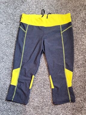 Xersion Black Capri Leggings with Yellow Waistband